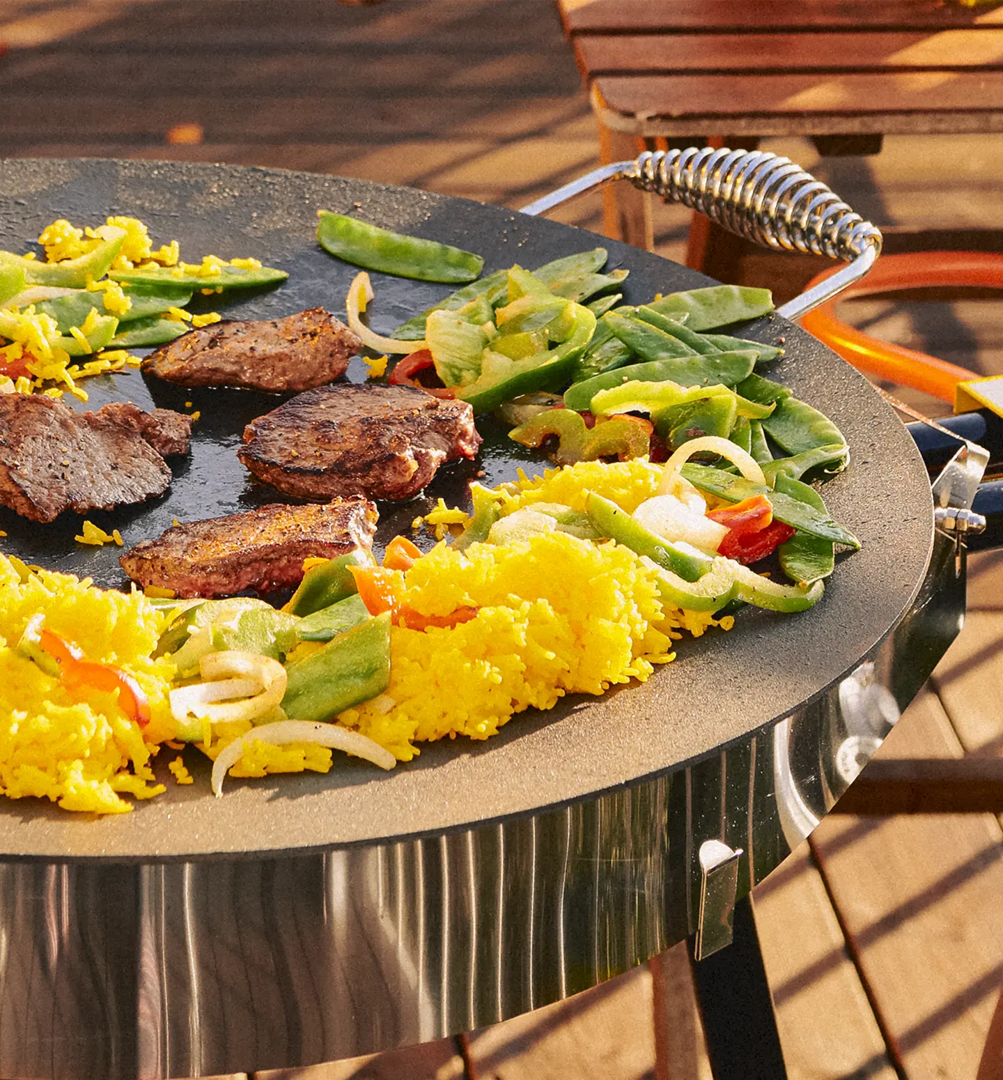 Traktør-stekehelle med gassbrenner ø58cm Sort  - Miljøbilde Merkevare - 9 Ekstra utsnitt av Traktør-stekehelle med gassbrenner ø58cm Sort (produktet) i brukssituasjon