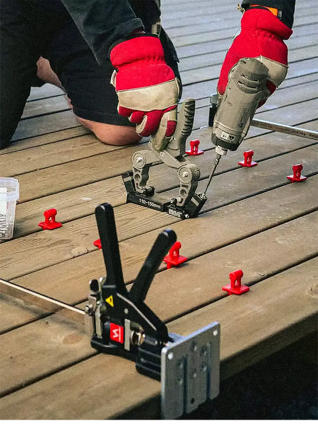 Terassesett DK4 u/Vikingarm-jekker  - Miljøbilde Merkevare - 2 Ekstra utsnitt av Terassesett DK4 u/Vikingarm-jekker (produktet) i brukssituasjon