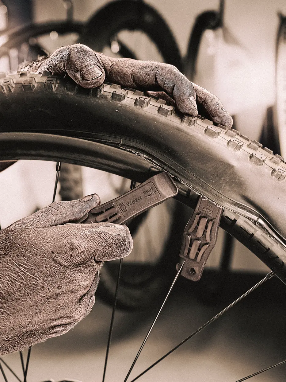 Ekstra utsnitt av Bicycle Set 15 Sykkelverktøysett 5 deler (produktet) i brukssituasjon