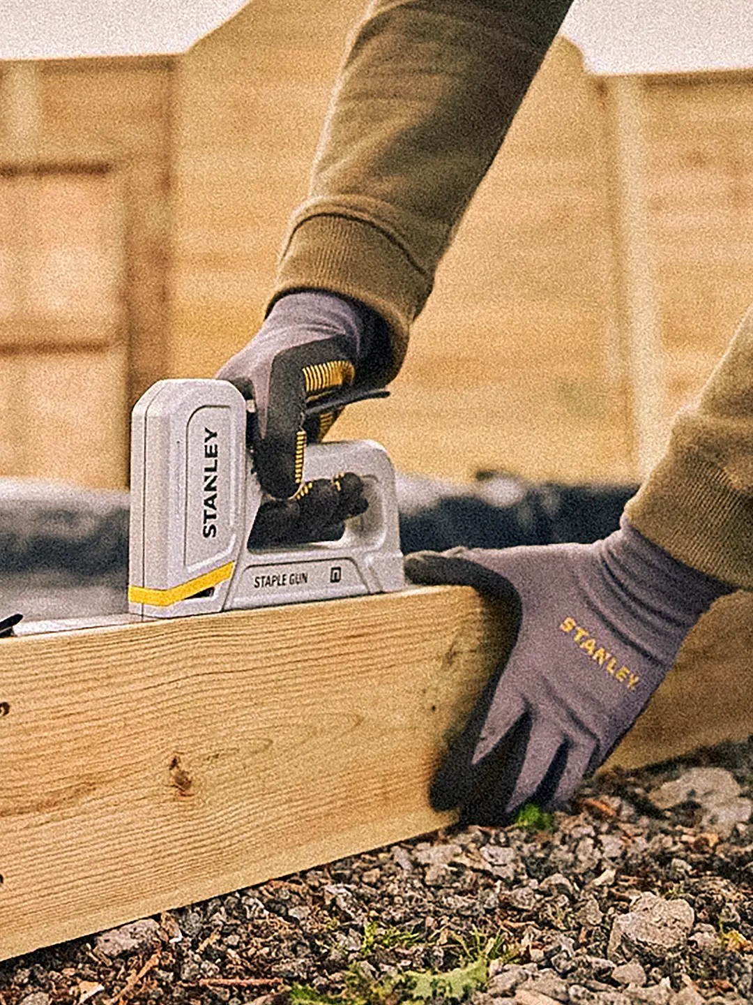 Ekstra utsnitt av Stiftepistol Aluminium G-stifter 6-14mm (produktet) i brukssituasjon